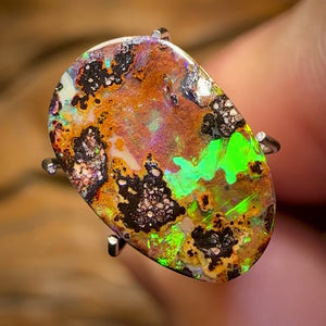 2.55cts - Queensland Boulder Seam Opal