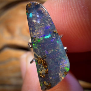 4cts - Queensland Black Boulder Seam Opal. Australian Opal Bargain