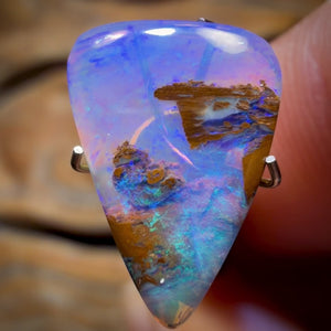 3.1cts - Wood Fossil Replacement Boulder Opal from Yowah