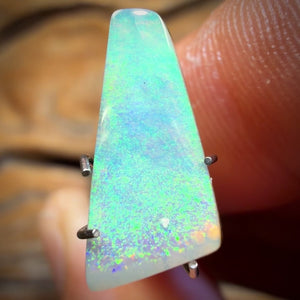 🔨 AUCTION 🔨 2.3cts - Queensland Boulder Seam Opal. RECUTTER’S DELIGHT