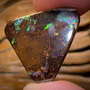 12.1cts - Australian Boulder Opal from Yowah with Red