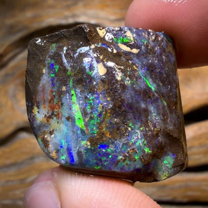 HDW 86.1cts - Queensland Boulder Seam Opal Rough Piece. Natural Split