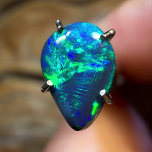 0.75cts -Lightning Ridge Black Opal