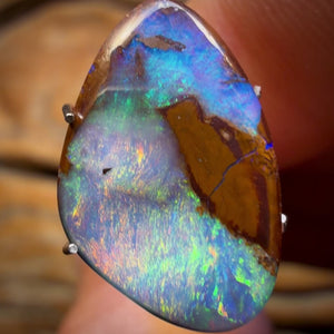 5.7cts - Queensland Boulder Seam Opal