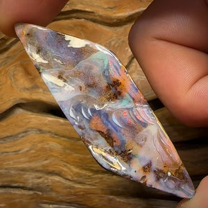 Auction Fall-Through = Your Gain! 🔥 Now More Than 50% Off RRP 🚨  131.2cts - Large Queensland Boulder Seam Opal