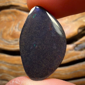 Bargain Banger Card! 25.1cts - Rare Black Boulder Seam Opal. Australian Opal