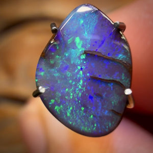 0.9cts - Queensland Boulder Seam Opal from Winton