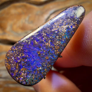 Wild Card! 13.9cts - Queensland Boulder Seam Opal. Australian Opal