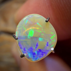🔨 AUCTION 🔨 No Reserve 0.7cts - Solid Australian Boulder Crystal Opal
