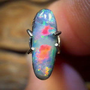 0,8 ct – Australischer Boulder-Seam-Opal