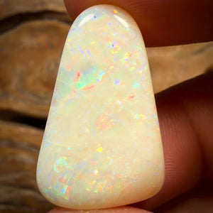 🔨 AUCTION 🔨 Reserve 💎 High Roller Banger Auction 💎 29.4Cts - White Opal. Vintage Cut