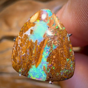 4.9cts - Australian Boulder Pipe Opal from Yowah