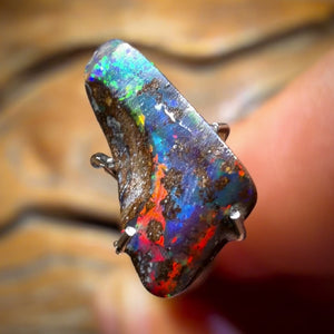 🔨 AUCTION 🔨 1.9cts - Queensland Boulder Seam Opal Rub Red Fire