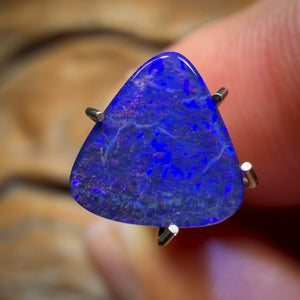 Half Price Card! 1.35cts - Solid Queensland Boulder Seam Opal. Australian Opal