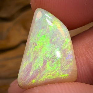 8.2cts - GEM South Australian White Opal